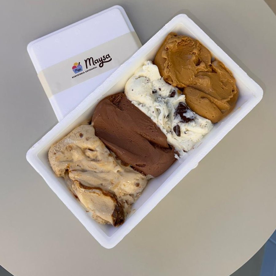 Caixa Maysa com quatro sabores de gelato artesanal
